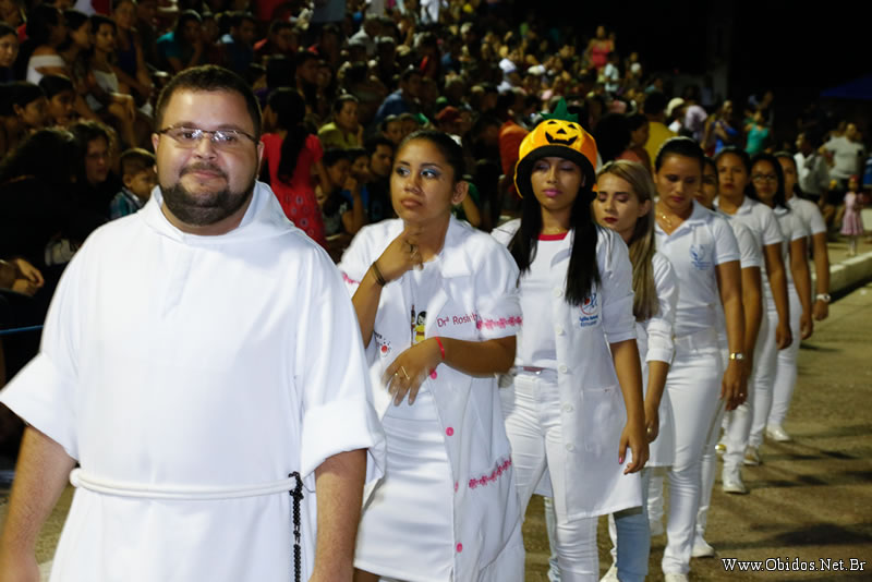 Obidos Net Br SEMANA DA PÁTRIA EM ÓBIDOS Na 4ª noite de desfiles